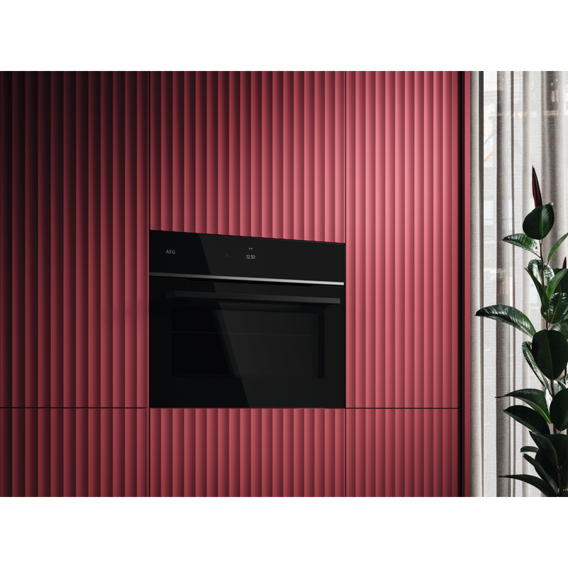 AEG TA7PK721B 7000 MealAssist met SteamBake Heteluchtoven met stoomondersteuning met pyrolysereiniging